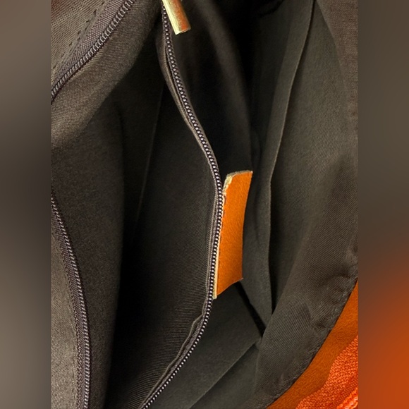 NWOT Orange Ruffle Layered Tote Bag with Handles & Zip - Picture 11 of 11